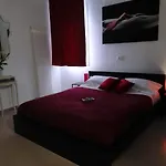 Sacripante Ostellato