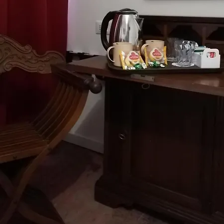 Sacripante Nocleg ze śniadaniem