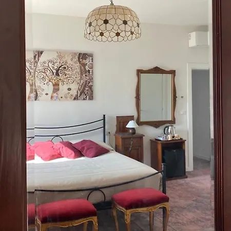 Sacripante 4* Ostellato