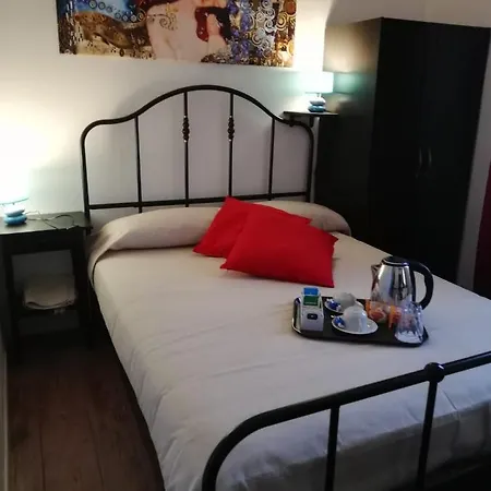 Sacripante 오스텔라토